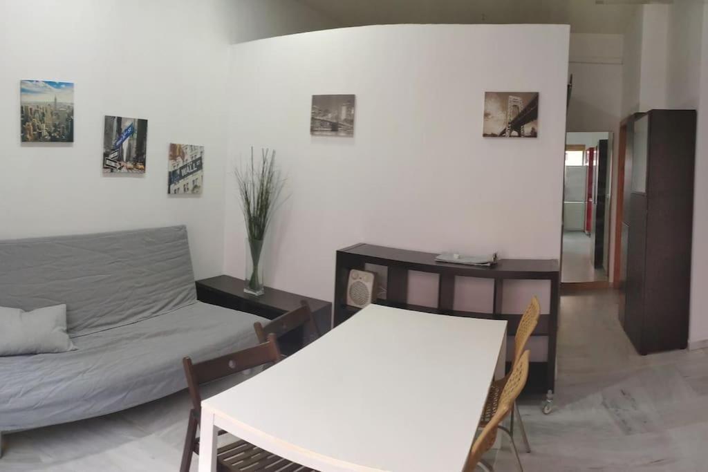 Jp7 Piso Y Parking 10Min Sevilla - Zona Comercial - Joyeria - Pescaderia Camas Buitenkant foto